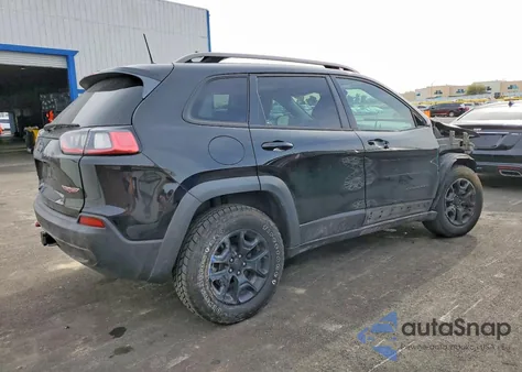 2021 Jeep Cherokee Trailhawk z USA, uszkodzony, nr VIN 1C4PJMBX2MD129675